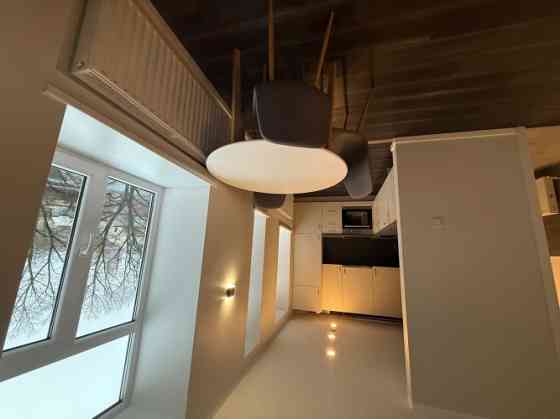 Izīrē 2 istabu dzīvokli Rīgas centrā!  Svaigi izremontēts dzīvoklis ar iespēju auto novietošanu ēkas Рига