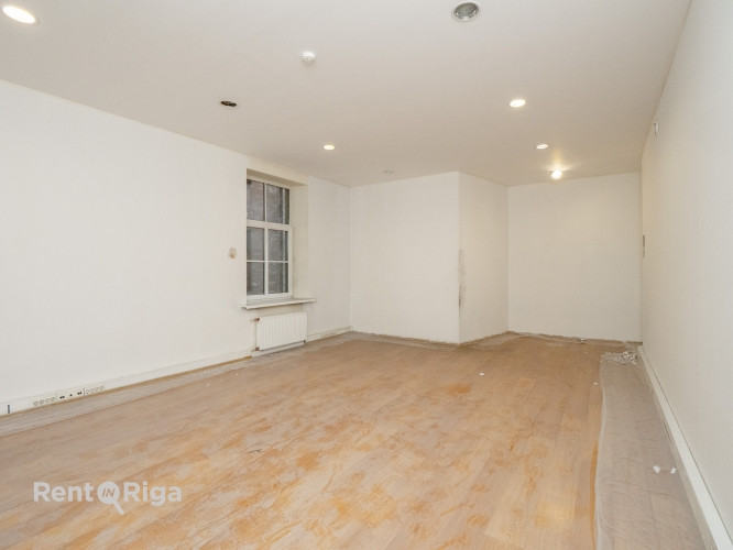 Biroja telpas pretī Rīgas Cirkam.  Pieejamas dažāda izmēra biroja telpas ar kopējo platību no 30 - 3 Рига - изображение 4