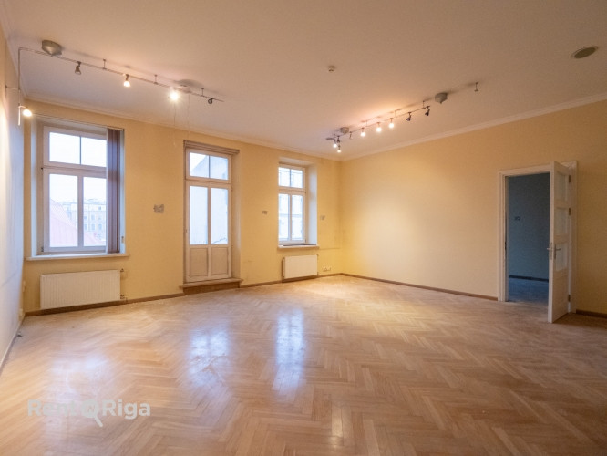 Biroja telpas pretī Rīgas Cirkam.  Pieejamas dažāda izmēra biroja telpas ar kopējo platību no 30 - 3 Рига - изображение 2