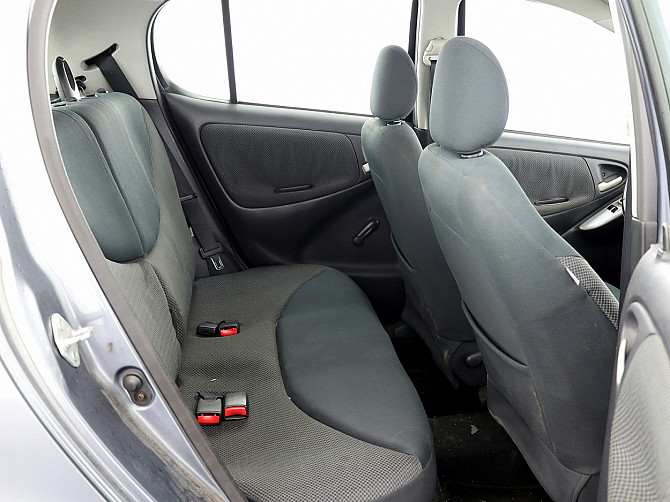 Toyota Yaris Linea Sol Facelift A-C 1.3 64kW Tallina - foto 7