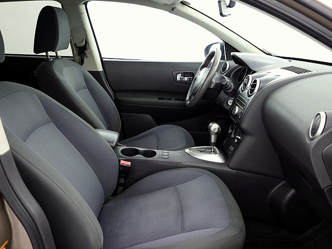 Nissan Qashqai Comfort ATM 2.0 104kW Tallina - foto 6