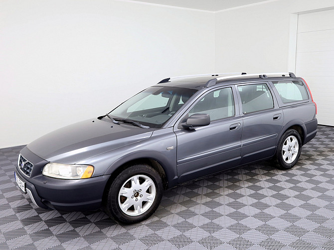 Volvo XC70 Summum Facelift ATM 2.4 D5 120kW Tallina - foto 2