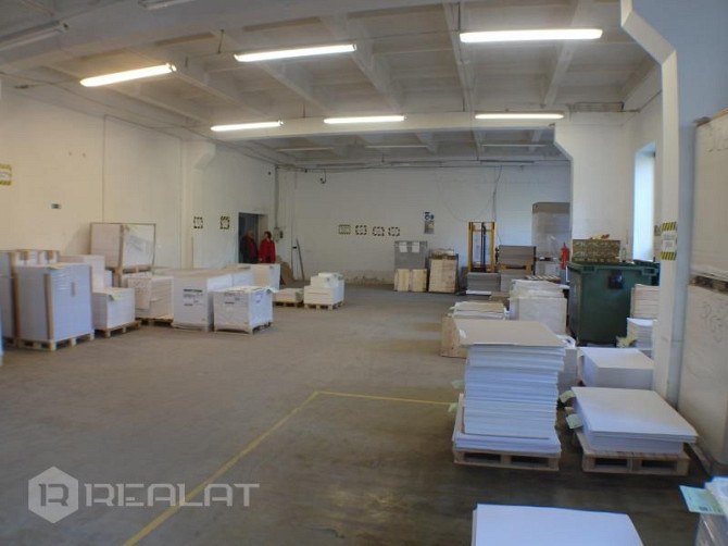 Tiek iznomātas telpas biznesa centrā, piemērotas ražošanai vai noliktavi, blakus atrodas ofisu Rīga - foto 15