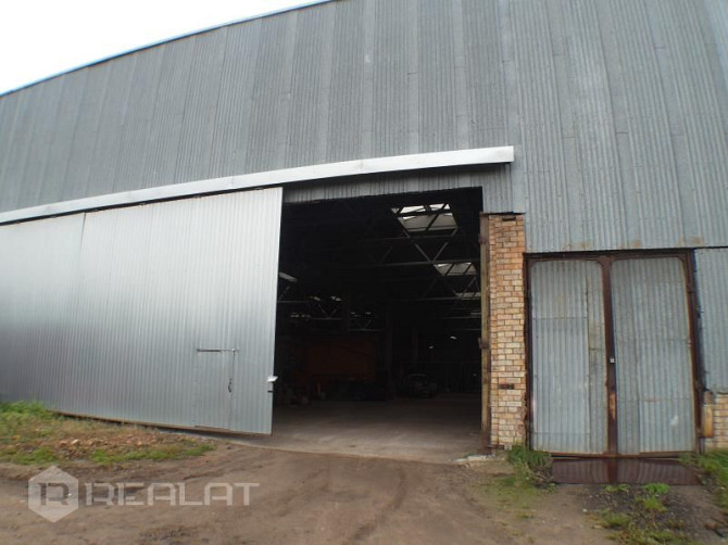 Nomai tiek piedāvātas plašas noliktavas telpas labā atrašanās vietā. Ir iespēja nomāt daļu noliktava Рига - изображение 10