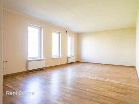 Продаётся помещение, подходящее под офис, в новом здании на пересечении улиц Rīga