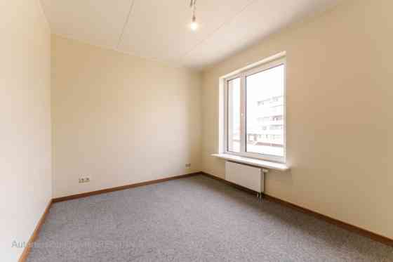 Продаётся помещение, подходящее под офис, в новом здании на пересечении улиц Rīga