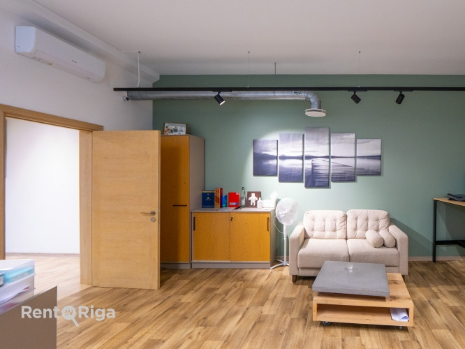 Birojs Dienvidu tila rajonā.  + 1. stāvs; + PLatība sastāv no priekštelpas (sekretariāta), Rīga - foto 7