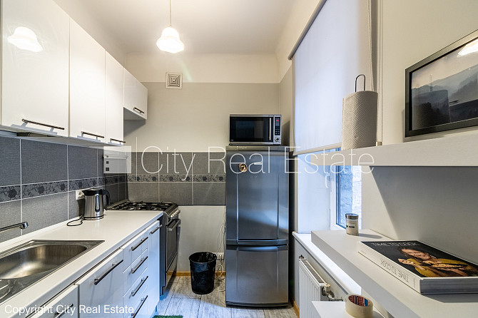 Pagalma māja, slēgts pagalms, ieeja no pagalma, mansards, logi vērsti uz pagalma pusi, studio Rīga - foto 9