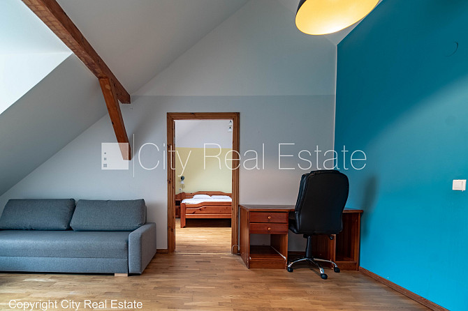 Koka māja, fasādes māja, slēgts pagalms, ieeja no pagalma, mansards, logi vērsti mājas abās Rīga - foto 8