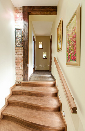 Новостройка, фасадный дом, закрытый двор, вход со двора, лифт, балкон 1,8 м2, терасса Рига - изображение 18