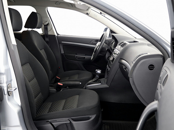 Skoda Octavia Comfortline Facelift ATM 1.2 77kW Tallina - foto 6