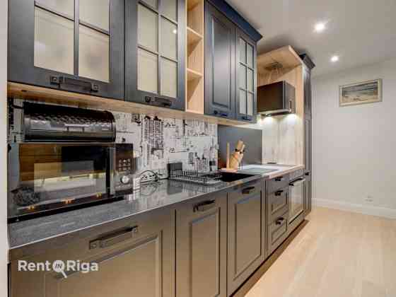 Уютная квартира в полностью отреставрированном здании с элегантным фасадом, с Rīga