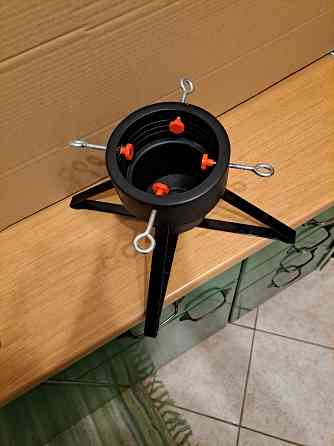 Продается подставка для новогодней елки. Рига