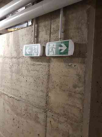 Elektriķa pakalpojumi un elektroinstalācijas darbi Rīgā. Lampu, lustru, gaismekļu, prožektoru... Рига