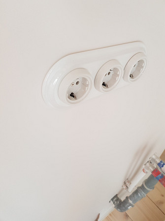 Elektriķa pakalpojumi un elektroinstalācijas darbi Rīgā. Lampu, lustru, gaismekļu, prožektoru... Рига - изображение 3