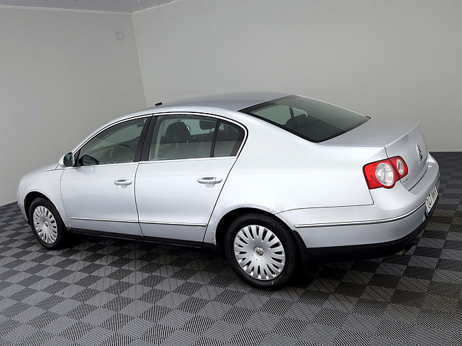 Volkswagen Passat Highline 2.0 110kW Tallina - foto 4