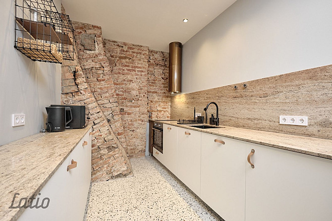 Īrē dizaina 4 istabu dzīvokli Vecrīgas sirdī

Izīrē izsmalcinātu, pilnībā renovētu Rīga - foto 1