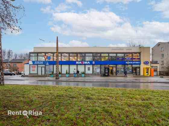 Сдаётся коммерческое помещение в торговом центре Maxima, Зиепниеккалнс.  Предлагаем Rīga