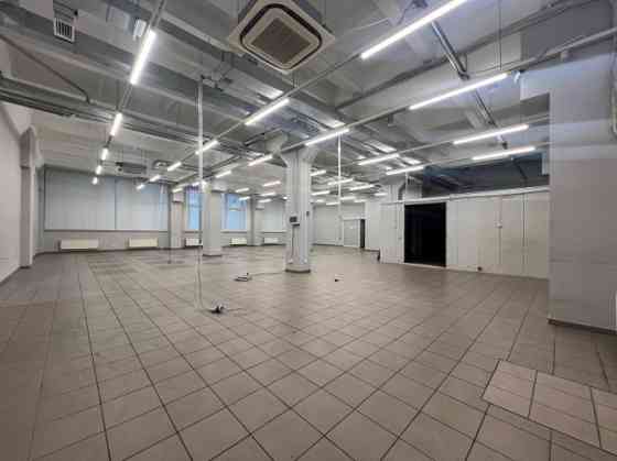 Коммерческие помещения в бизнес-центре Mūkusalas  идеальный вариант для торговли и Rīga