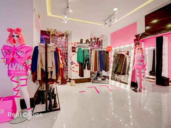 Торговые помещения в представительном месте для сферы услуг или офиса Rīga