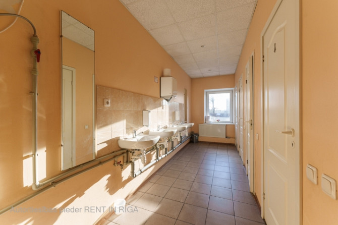 Daudzfunkcionāla telpa Torņakalnā!  Plānojums: viena liela telpa.  + Koplietošanas WC. + Rīga - foto 6