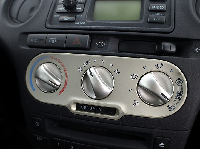 Toyota Yaris Facelift A-C 1.3 64kW Таллин - изображение 8