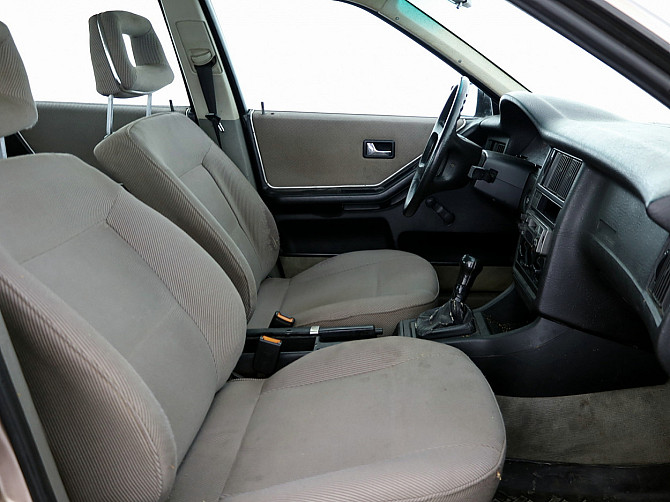 Audi 80 Classic 1.8 66kW Таллин - изображение 6