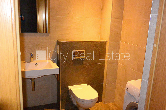 Kāpņu telpa pēc kosmētiskā remonta, guļamistabu skaits 1 gab., telpas izolētas, studio tipa, Rīga - foto 20