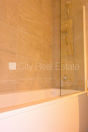 Kāpņu telpa pēc kosmētiskā remonta, guļamistabu skaits 1 gab., telpas izolētas, studio tipa, Rīga - foto 19