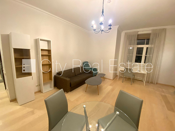 Kāpņu telpa pēc kosmētiskā remonta, guļamistabu skaits 1 gab., telpas izolētas, studio tipa, Rīga - foto 14