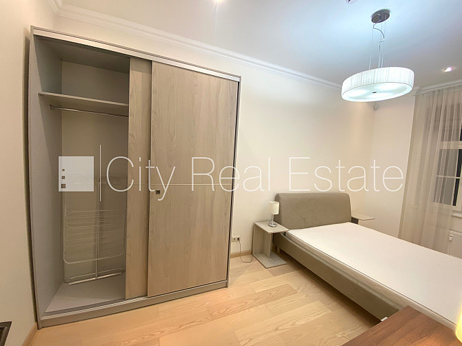 Kāpņu telpa pēc kosmētiskā remonta, guļamistabu skaits 1 gab., telpas izolētas, studio tipa, Rīga - foto 18