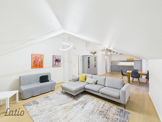 Elegants 3-istabu mansarda dzīvoklis ekskluzīvā vietā  Ogļu iela 30, Rīga

Izīrē gaišu, Rīga - foto 1