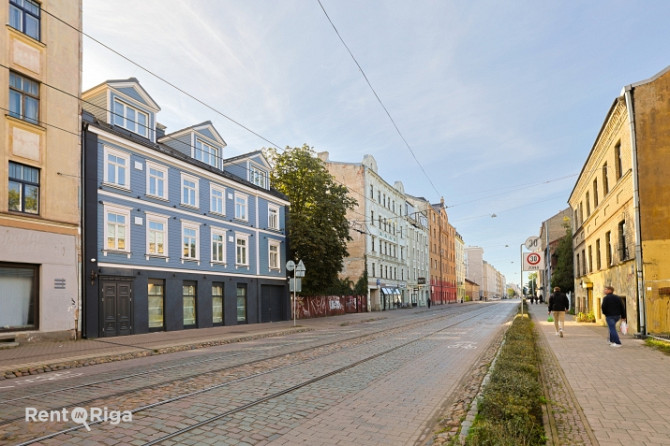 Nomai tiek piedāvātas telpas Rīgas centrā, to kopējā platība ir 96.6 m2. Ērti pārredzamas Rīga - foto 2