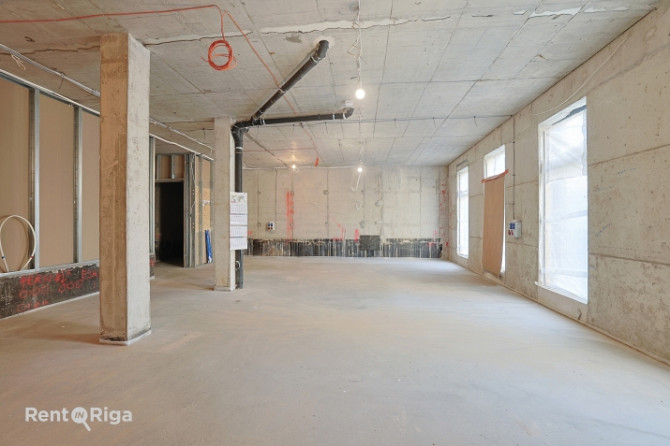 Nomai tiek piedāvātas telpas Rīgas centrā, to kopējā platība ir 96.6 m2. Ērti pārredzamas Rīga - foto 4