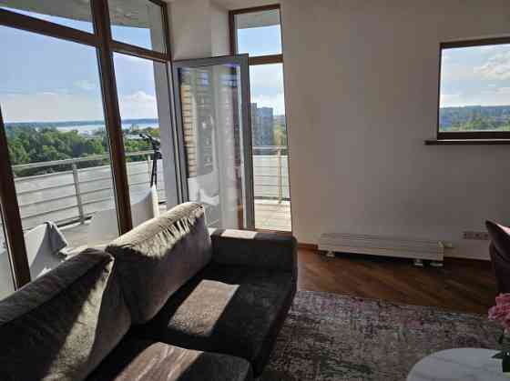 Эксклюзивная квартира с террасой в престижном Межапарке!  Элегантная 3-комнатная Rīga