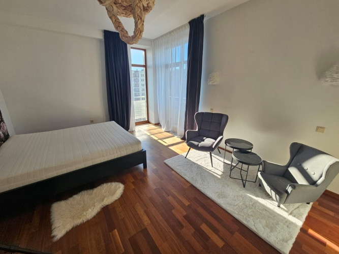 Ekskluzīvs dzīvoklis ar terasi prestižajā Mežaparkā!  Izsmalcināts 3 istabu dzīvoklis Rīga - foto 9