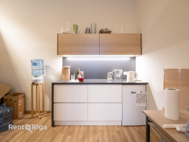 Investīciju objekts  biroju un noliktavu ēka Ģerāniju ielā 3.  Piedāvājumā perspektīvs Rīga - foto 7