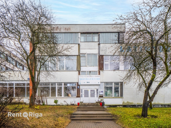 Investīciju objekts  biroju un noliktavu ēka Ģerāniju ielā 3.  Piedāvājumā perspektīvs Rīga - foto 2