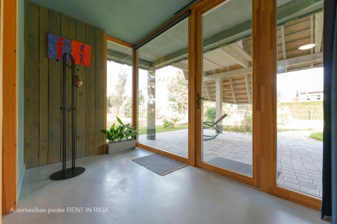 Уютный частный дом в Аdaži с большой зеленой территорией рядом с Gauja.  Доступно с 1 Адажский округ - изображение 2