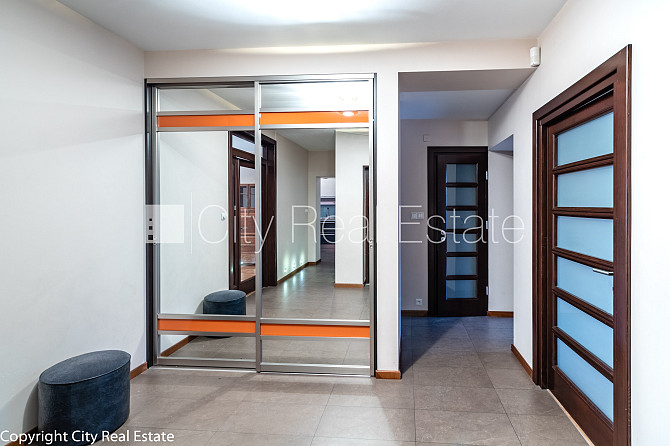 Fasādes māja, renovēta māja, labiekārtota apzaļumota teritorija, luksuss apartamenti , ir Rīga - foto 13