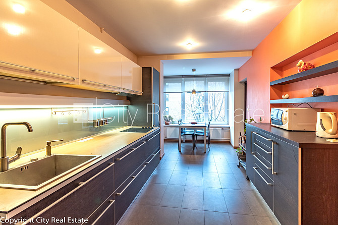 Fasādes māja, renovēta māja, labiekārtota apzaļumota teritorija, luksuss apartamenti , ir Rīga - foto 1