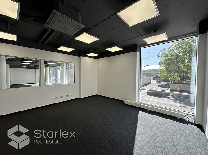 Iznomā modernas A klases biroja telpas Rīgas centrā. Birojs atrodas ēkas 2. stāvā. Birojs ir Rīga - foto 4