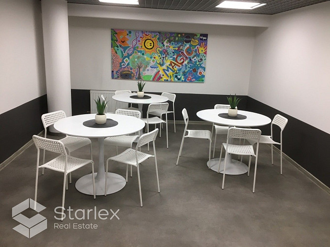 Iznomā modernas A klases biroja telpas Rīgas centrā. Birojs atrodas ēkas 2. stāvā. Birojs ir Rīga - foto 8