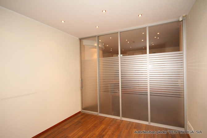 Biroja centrā. Telpas pēc kapitālā remonta;  Pieejas no 02.2026.  + 1. stāvs. + Platība sastāv no pr Рига - изображение 6