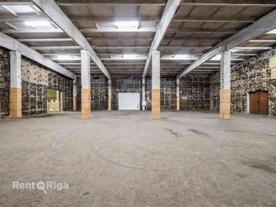 Сдаются складские помещения по адресу ул. Бuļļu 45.  Склад разделён на две части: Рига
