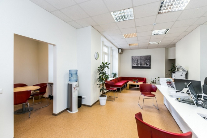 Iznomā biroja telpas aktīvajā Rīgas centrā prestižā jūgendstila ēkā (1912. gads, Eižens Rīga - foto 2