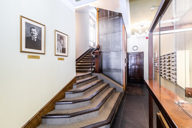 Iznomā biroja telpas ar izlietni Rīgas centrā, Brīvības ielā 85.

Ēka celta 1912. gadā - Rīga - foto 8