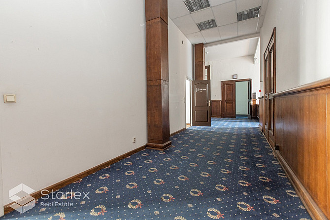 Iznomā īpašumu ekskluzīvā vietā Rīgas centrā  Raiņa bulvārī 7.Raiņa bulvārī 7 atrodas Rīga - foto 6