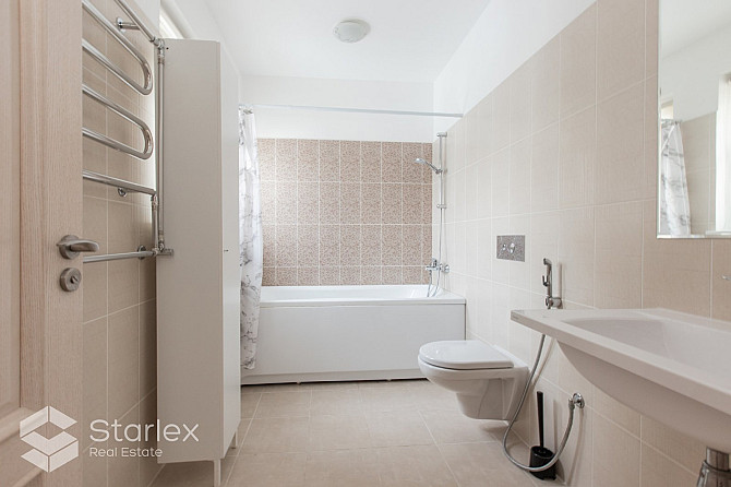 Plašas un funkcionālas mājas ar balkonu, terasi un nojumi mašīnai.Vai meklējat plašas un Mālpils pagasts - foto 7