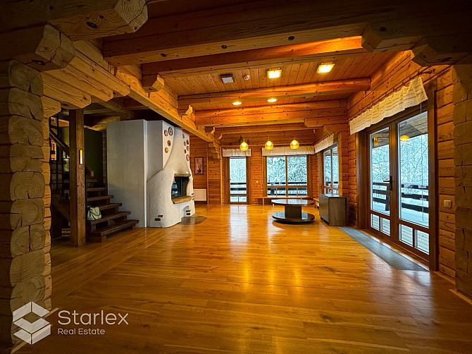 Pārdod 3-stāvu guļbaļķu savrupmāju ar 1.32 ha zemes gabalu un privātu ezeru gleznainajā Amatciemā. M Цесис и Цесисский край - изображение 14